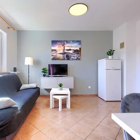 Appartement Gordana-2 By Interhome